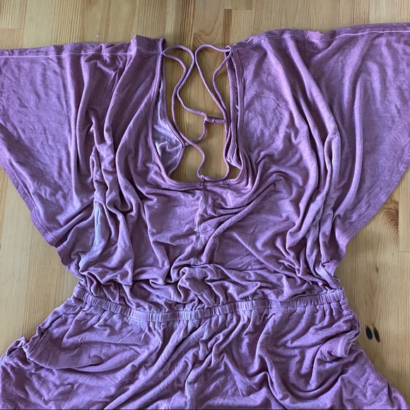 AEO Mauve Oversized Romper - Picture 5 of 16